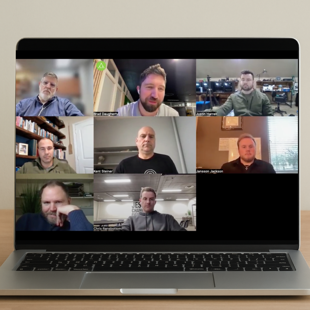 huddle-call-computer-square-pic huddle-call-computer-square-pic